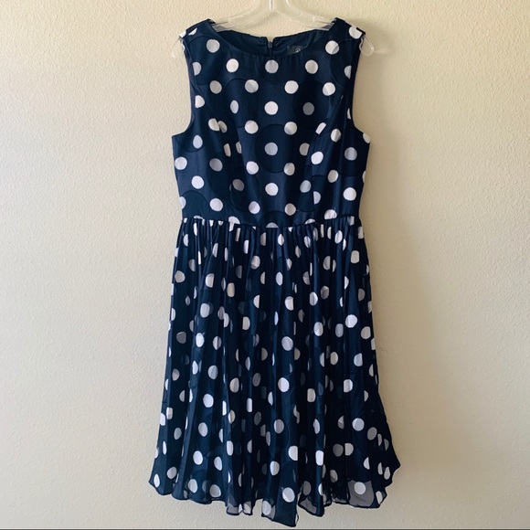 Adrianna Papell Dresses & Skirts - Adrianna Papell Dress